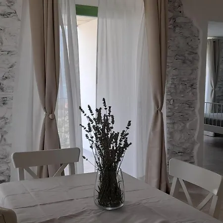 Ape Bianca - Lavanda Apartment